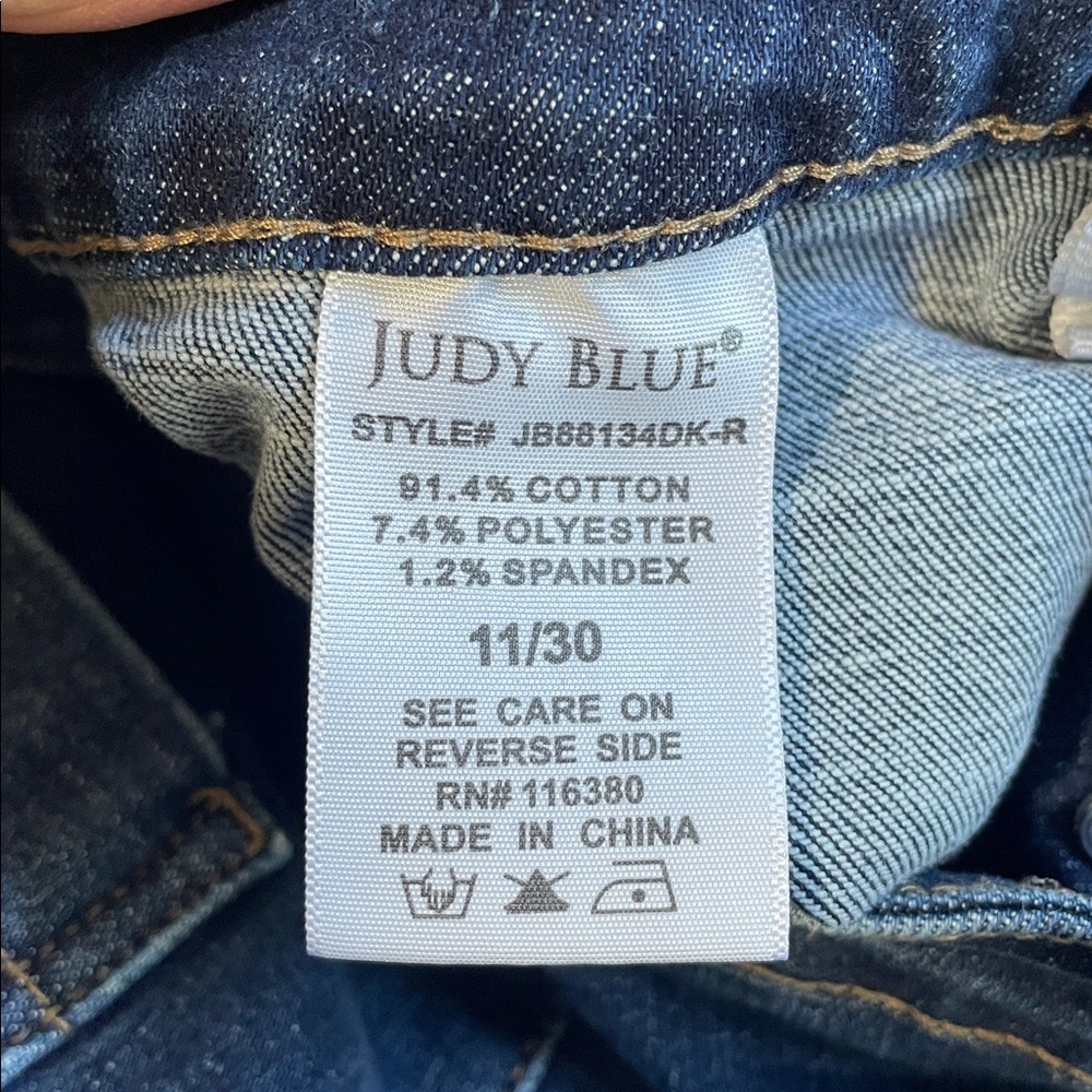Judy blue button fly skinny jeans - Picture 11 of 11